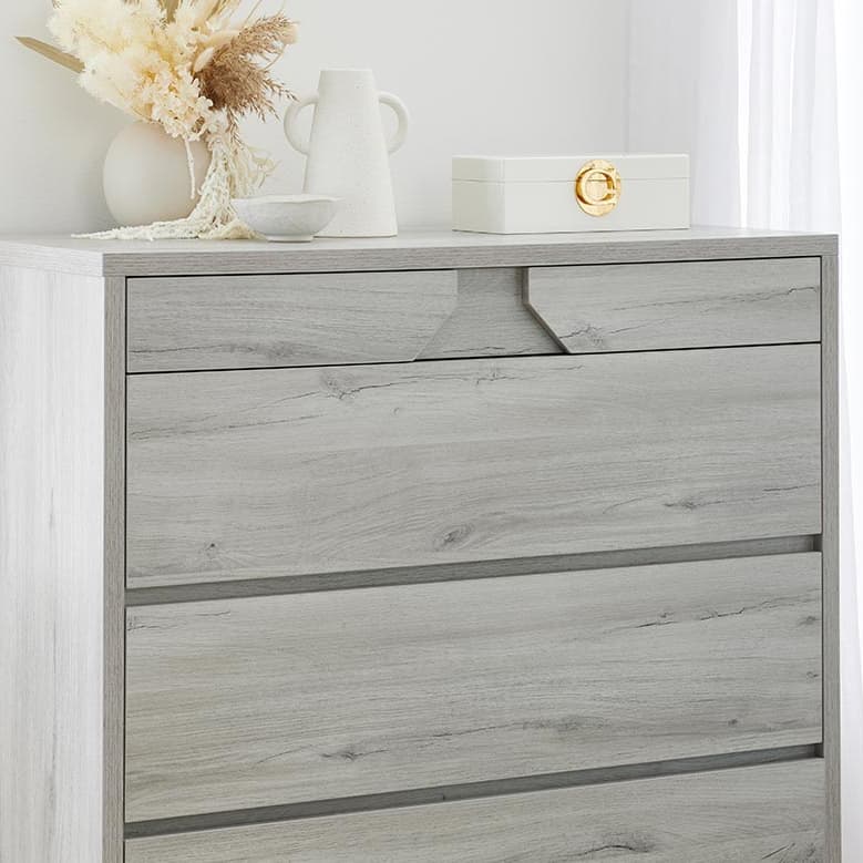 Lifestyle image of the  Sovereign Tallboy from Forty Winks