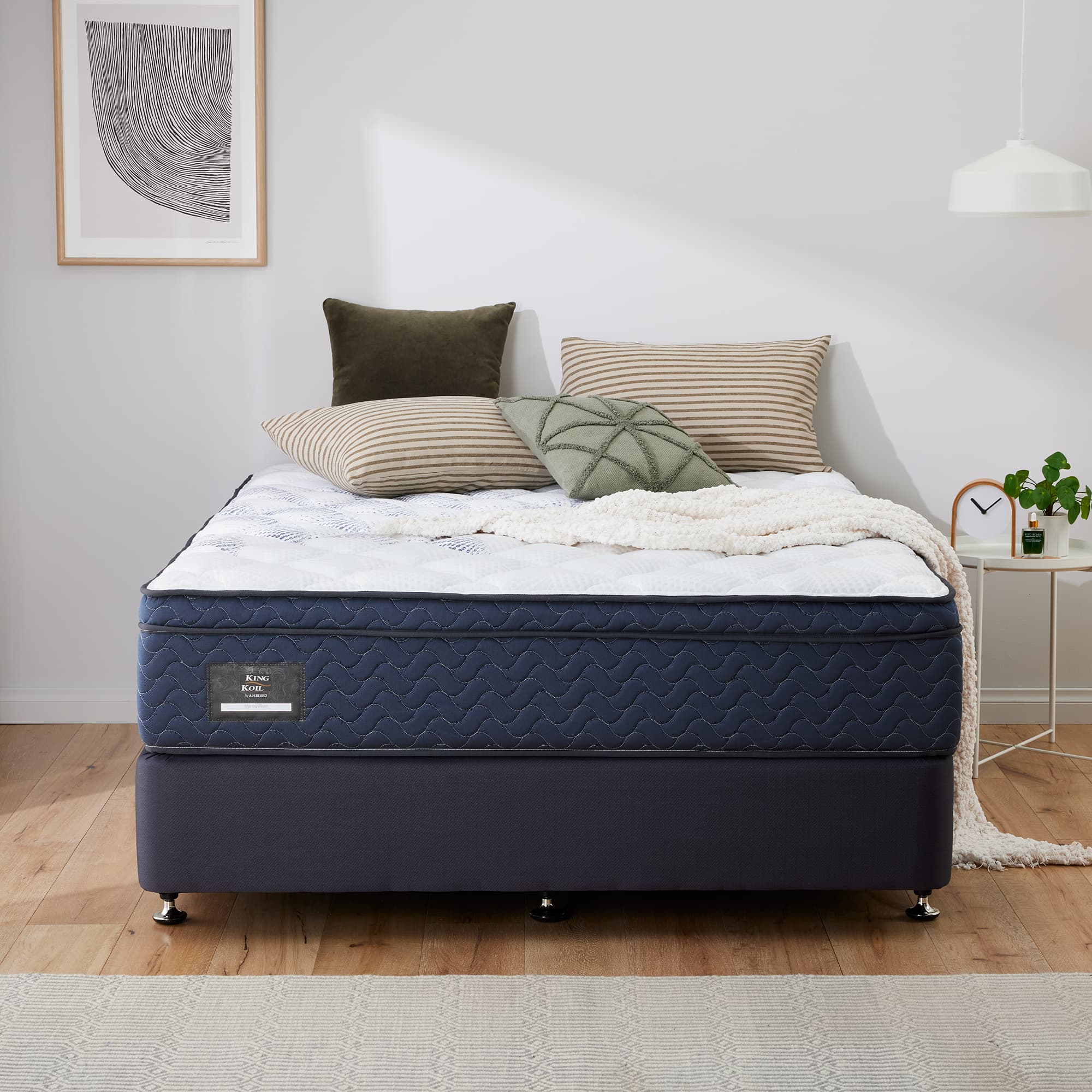 Detail image of the  Malibu Plush Qb Mattress from Forty Winks
