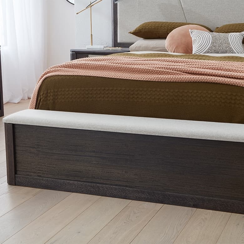 Lifestyle image of the  Maitland Qb Blanket Box (Charcoal, Matrix Marble) from Forty Winks