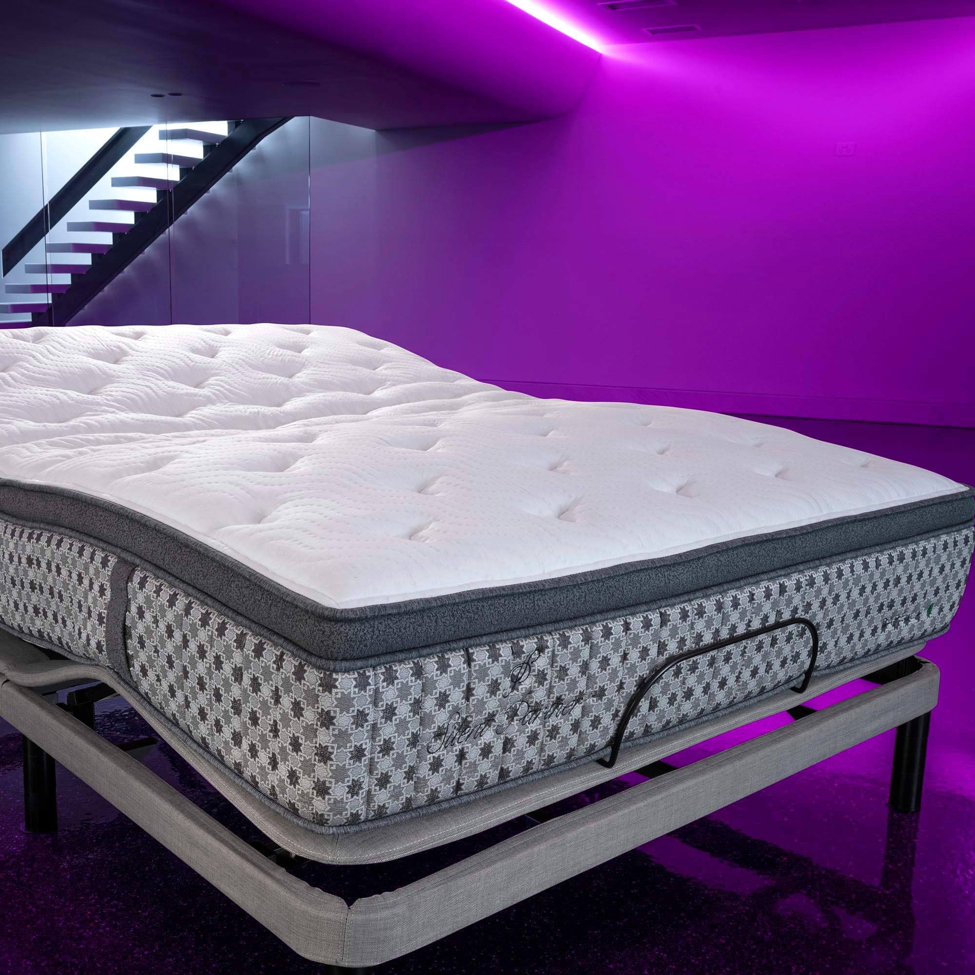 Lifestyle image of the  Capella Articulated Plush Mattress Qb from Forty Winks