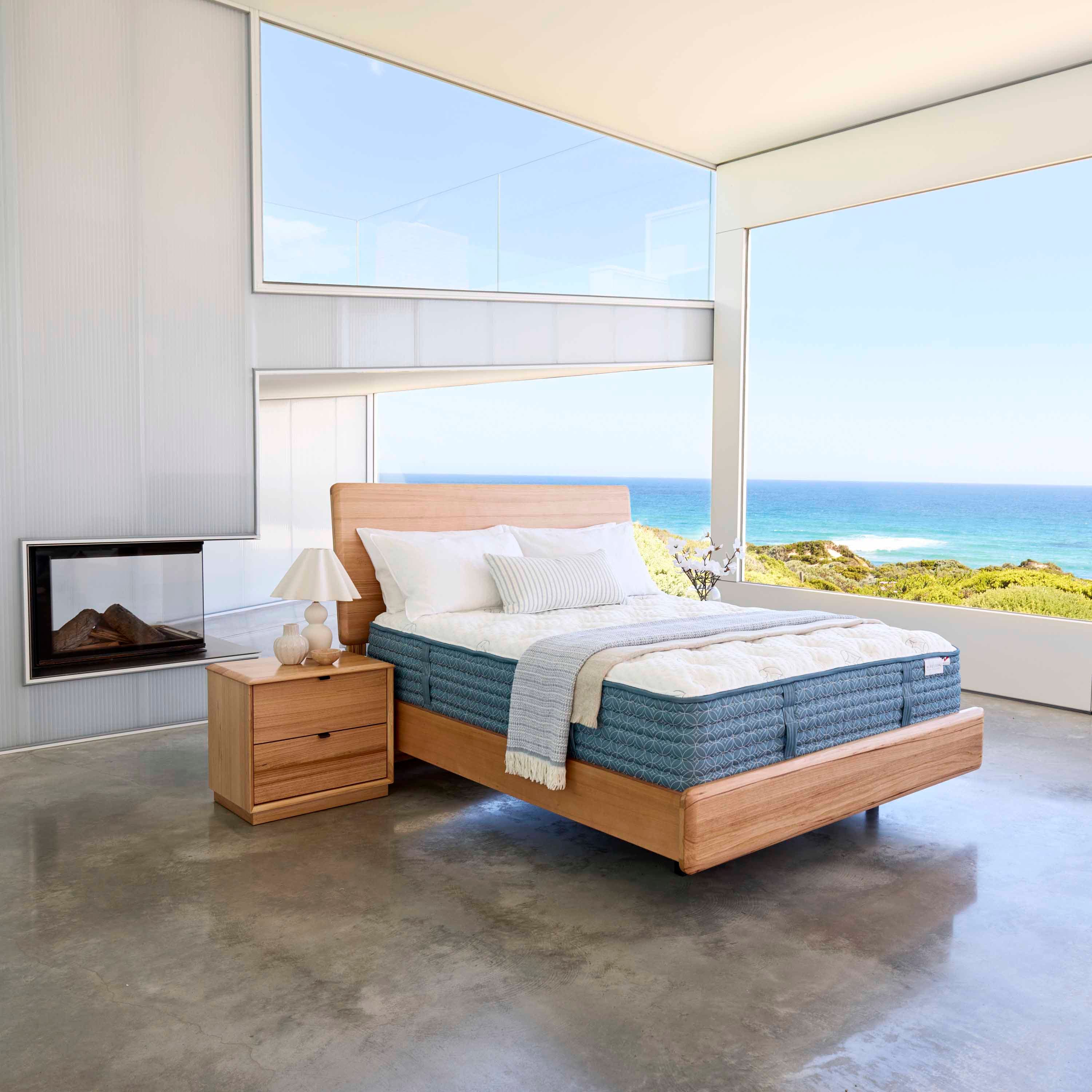 Lifestyle image of the Aireloom Streamline Plush Qb Mattress from Forty Winks