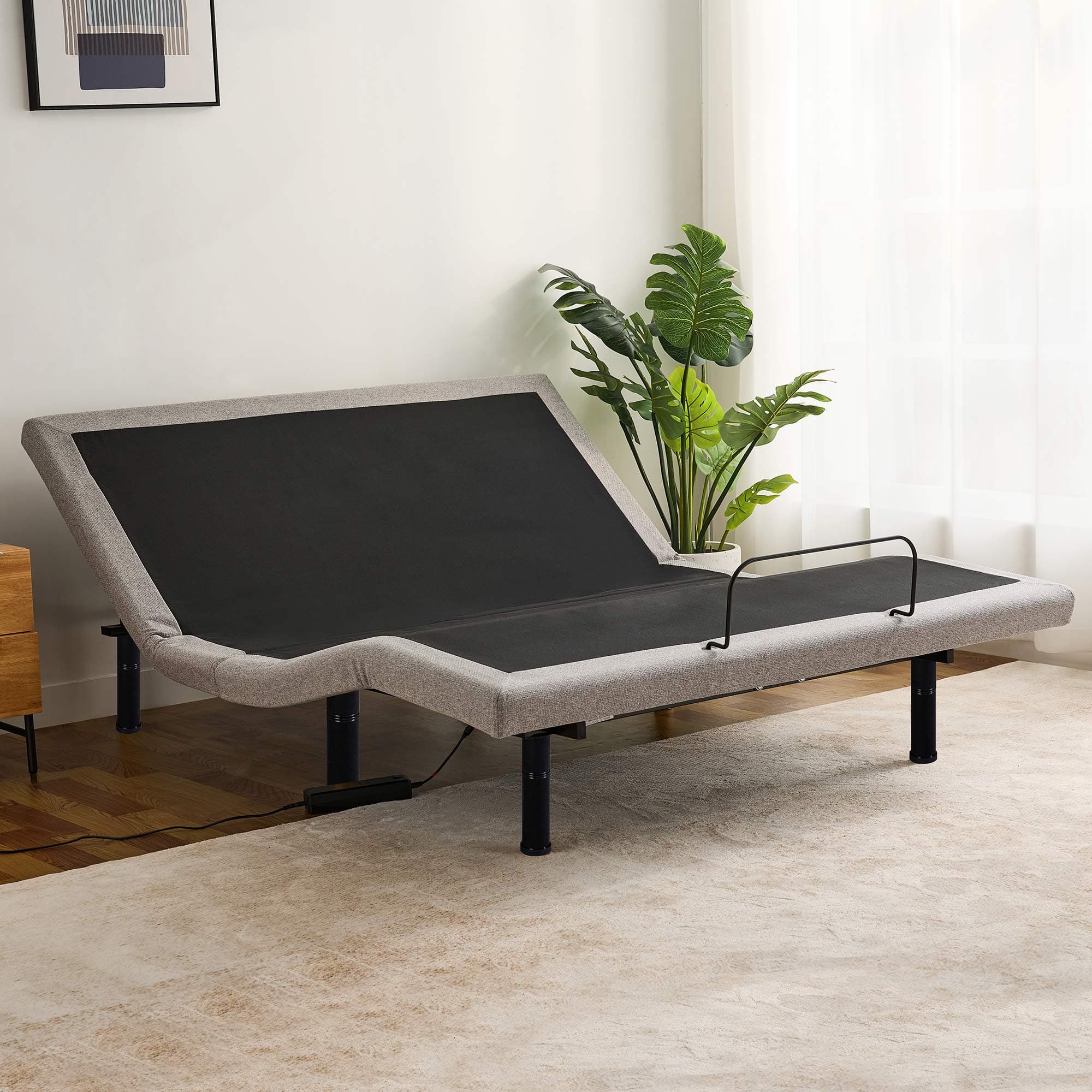 Lifestyle image of the Mlily Irecover Elite Adjustable Base Qb from Forty Winks