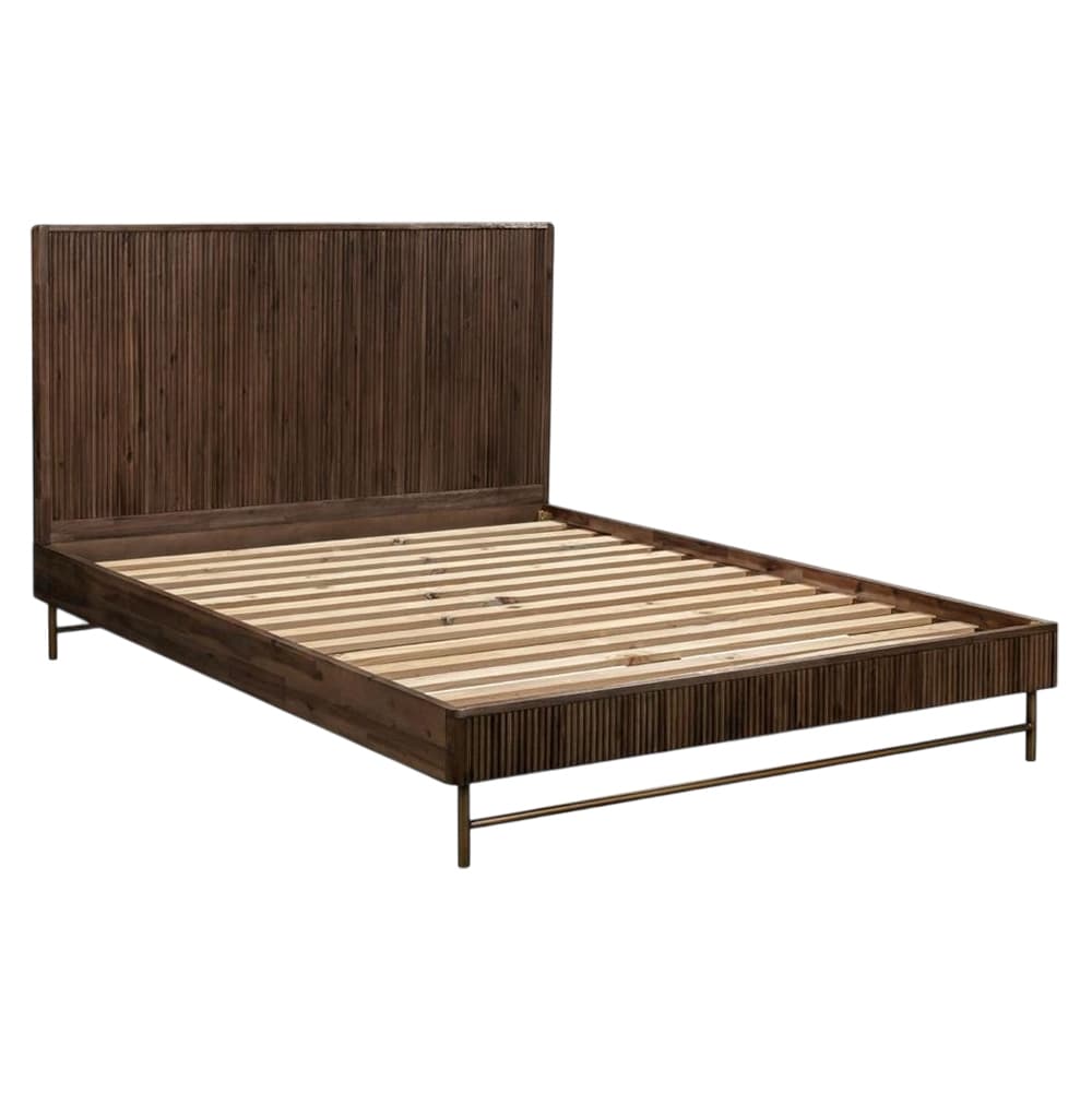 3D image of the Razzo Queen Bed Madera Oak from Forty Winks