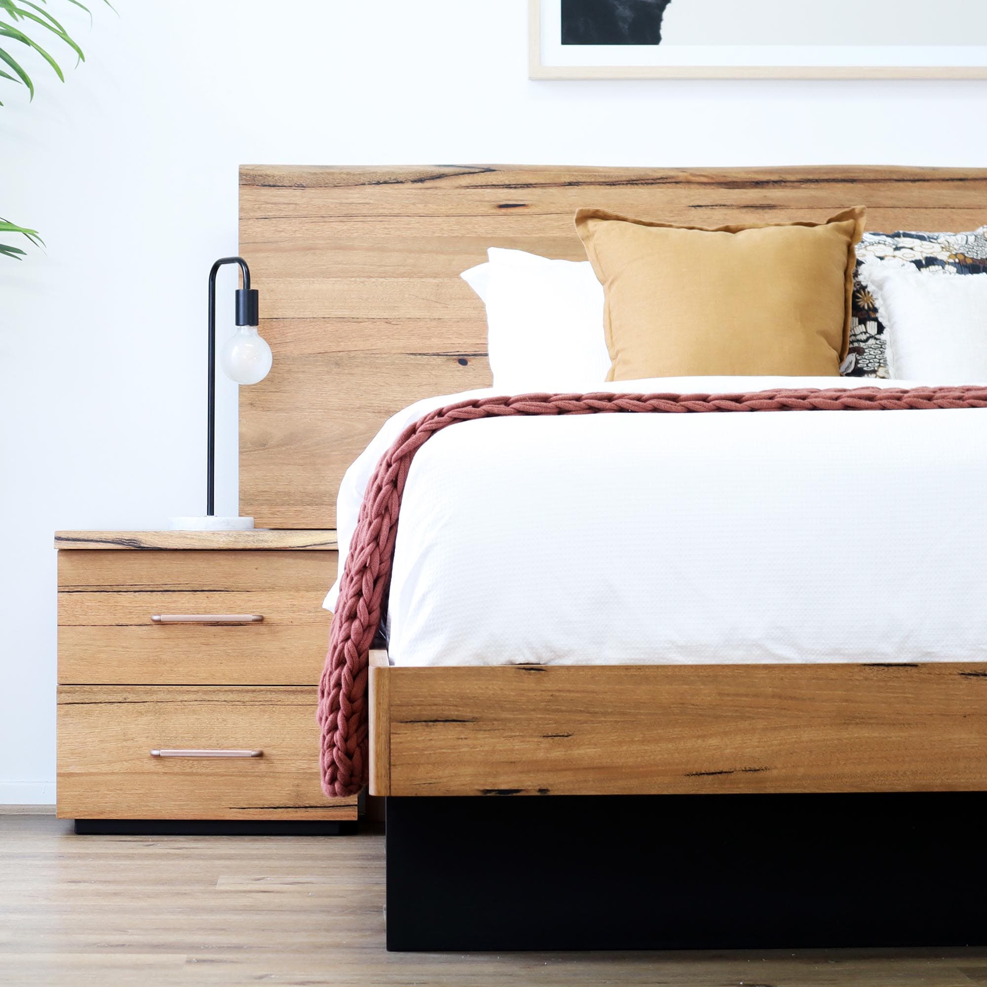 Detail image of the  San Remo Qb Bed from Forty Winks