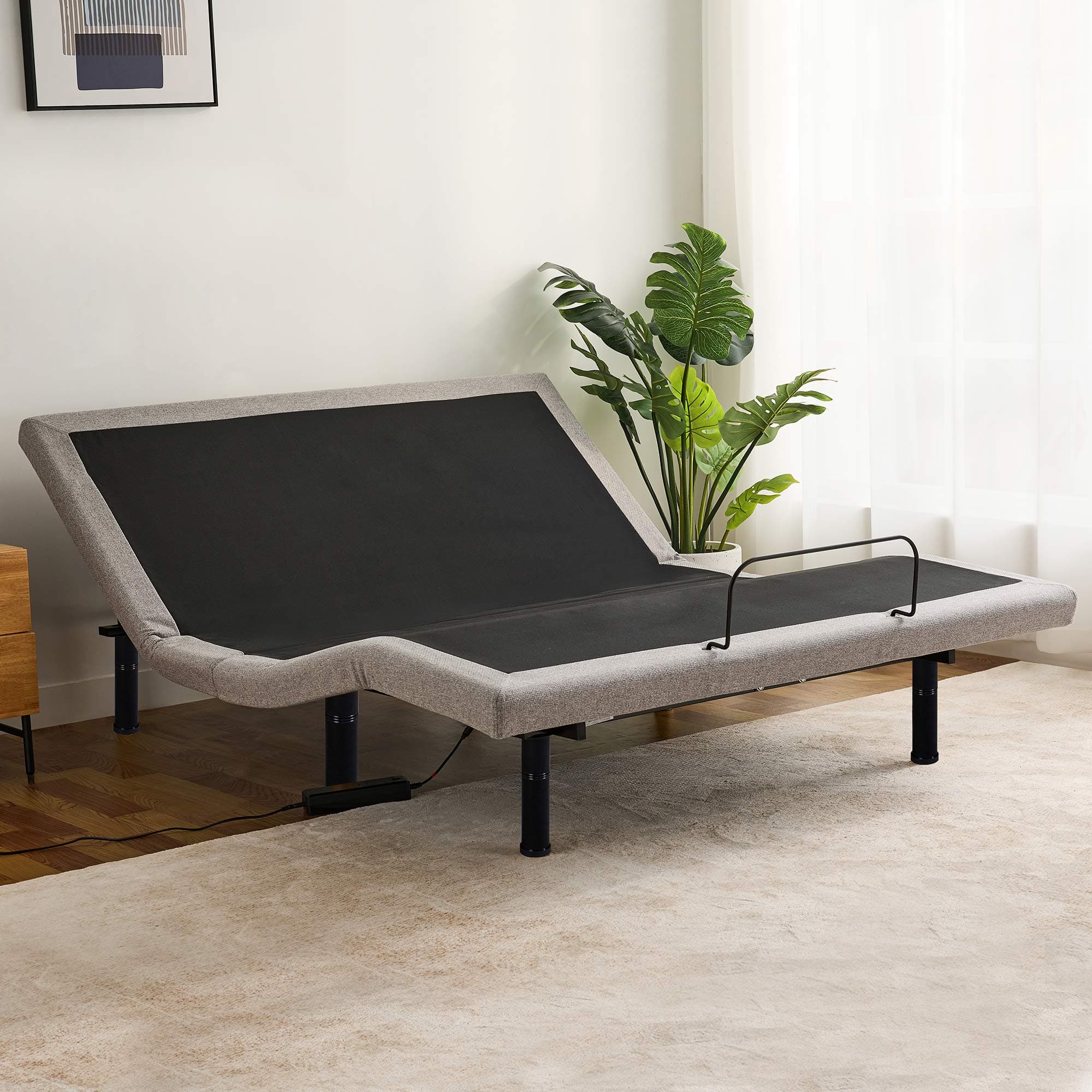 Lifestyle image of the Mlily Irecover Adjustable Base Qb from Forty Winks