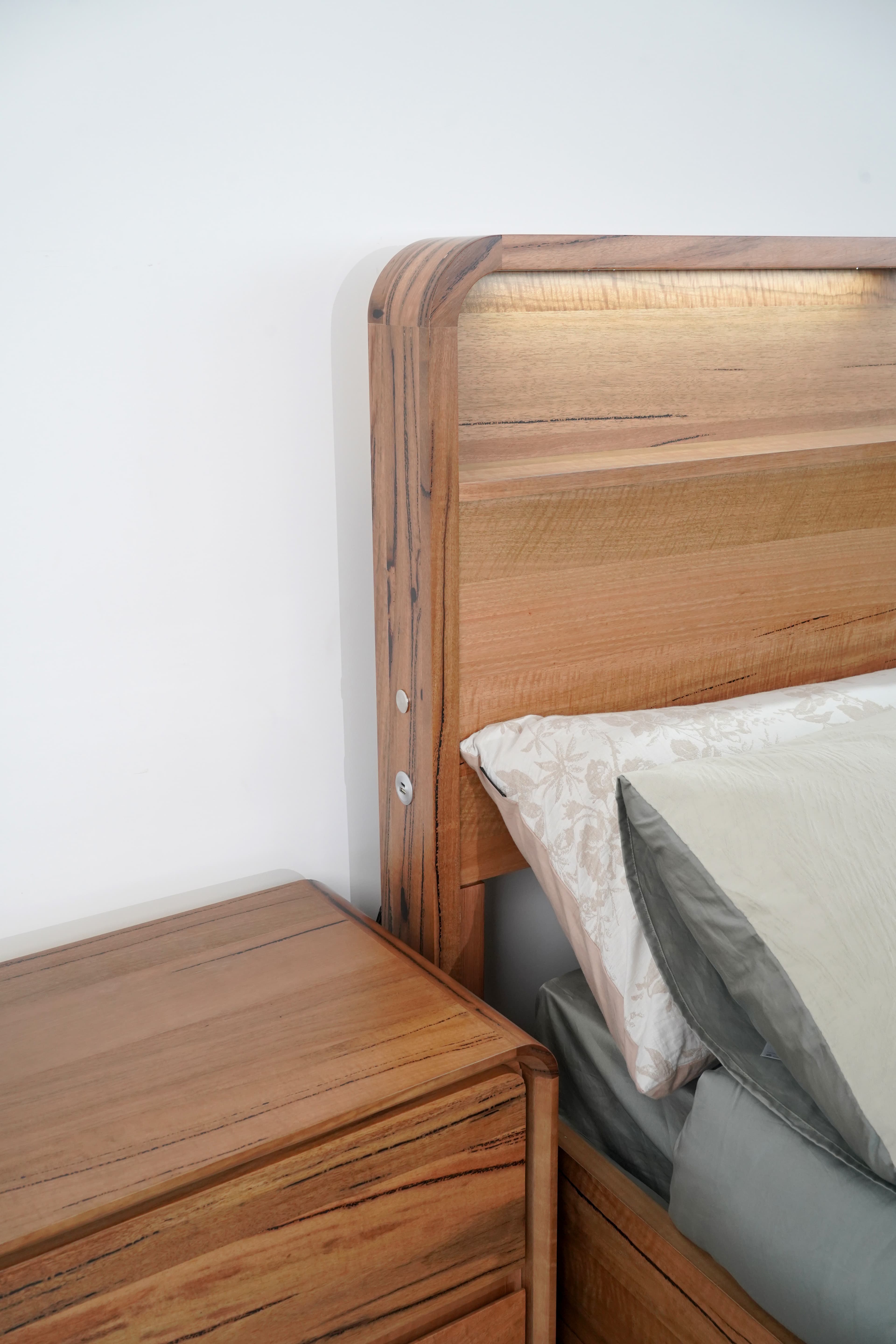 Detail image of the  Macquarie Qb Bed W/Gas Lift & Drawers from Forty Winks