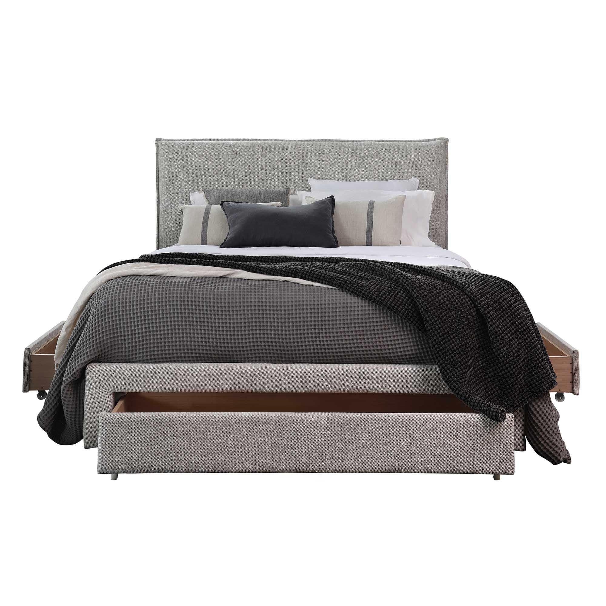 Detail image of the  Hotham Qb Bed W/3 Drawers Base from Forty Winks
