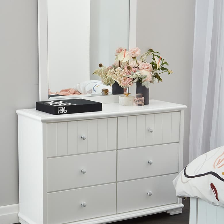 Lifestyle image of the Bella Dresser W/Mirror from Forty Winks
