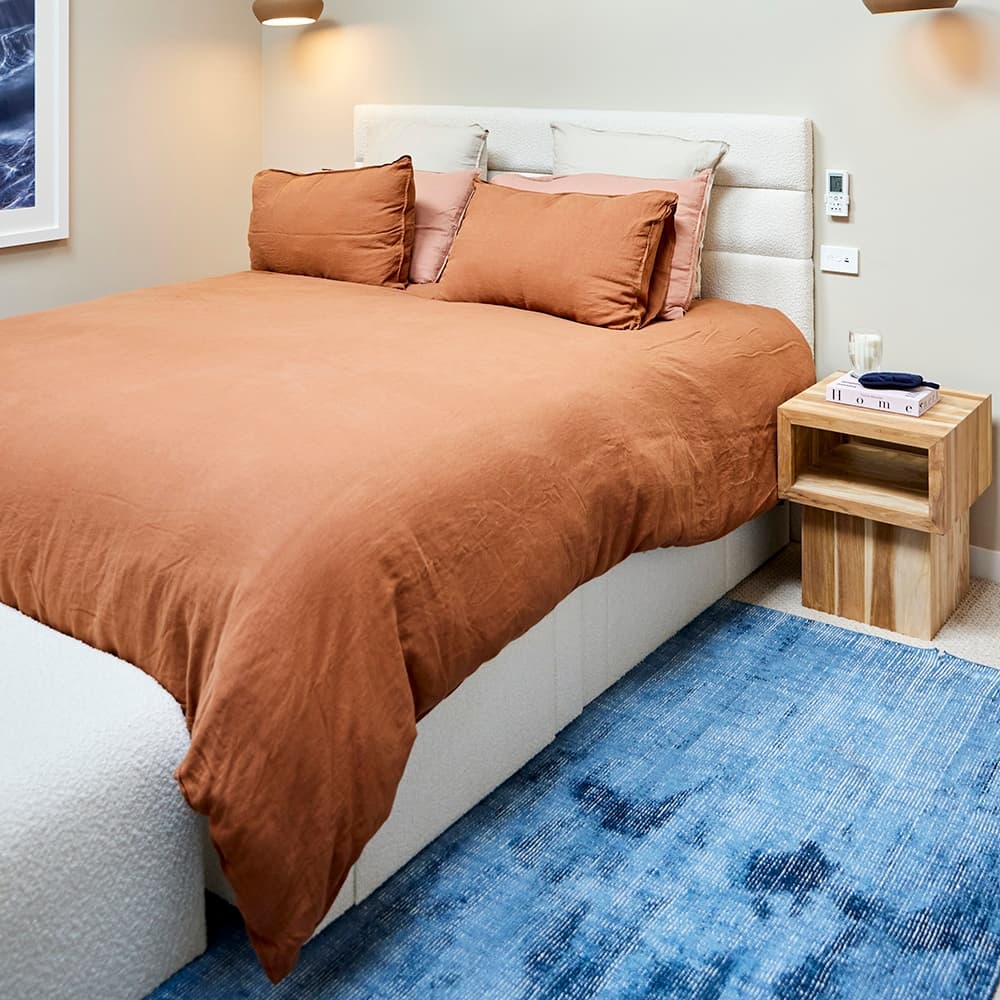 3D image of the Tori Qb Bedhead W/Crete 4 Drw Base Ovis Ivory from Forty Winks